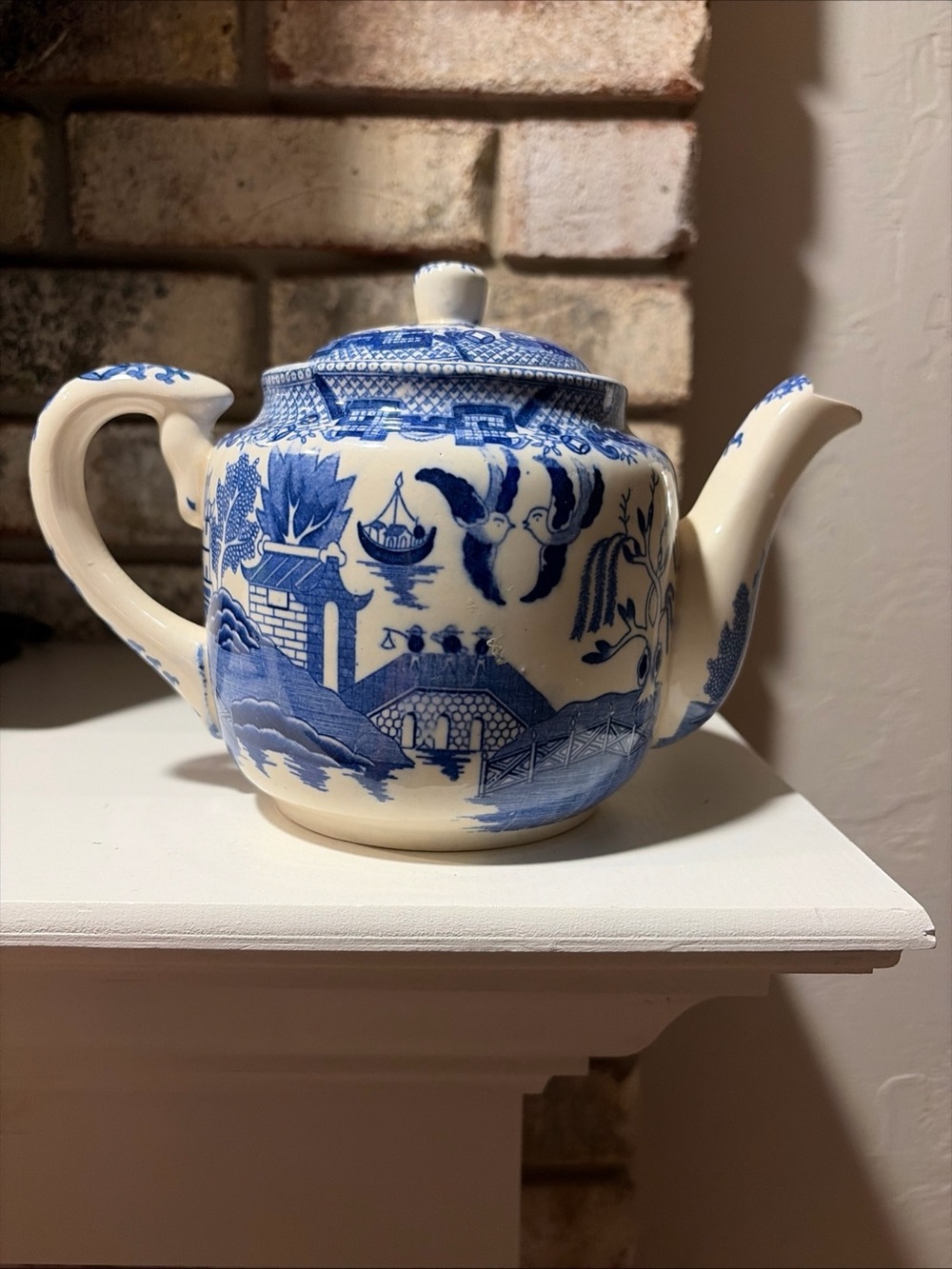 Blue Willow Pattern Ceramic Teapot - Unbranded, Japan